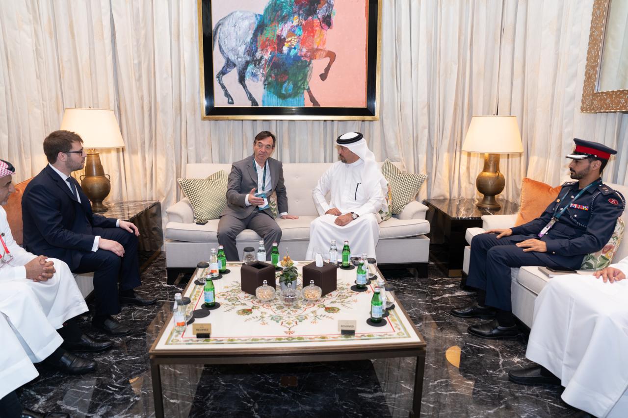 رئيس الجمارك يلتقي بعدد من ممثلي الشركات العالمية على هامش منتدى بوابة الخليج 2025<